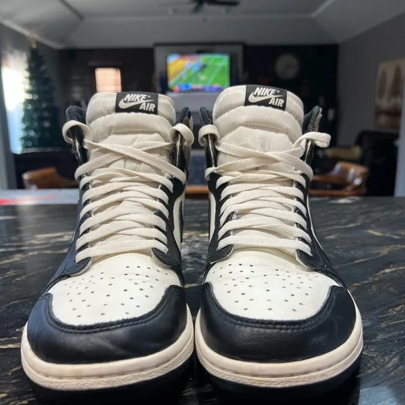 Nike Air Jordan 1 Retro High Dark Mocha